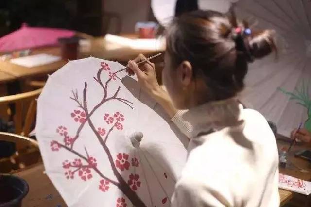 塞维利亚后卫拉米因言论不当被处分禁赛一场_必一运动(图2) 必一运动